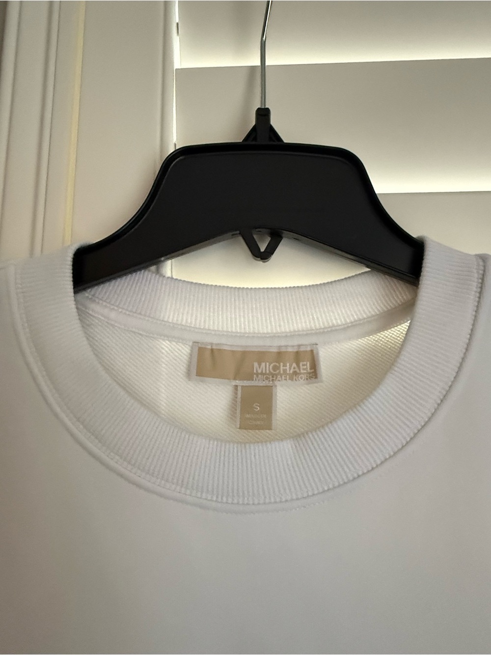 Brand New Michael Kors White Crewneck Sweatshirt With Rainbow Rhinestone Emblem - Picture 3 of 4